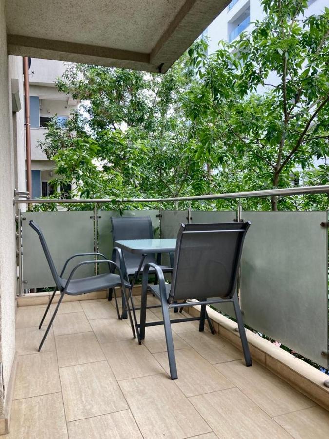 エフォリエ・ノルドApartament Edyアパートメント エクステリア 写真